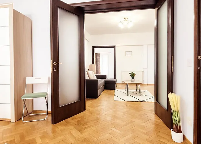 Old Town Comfort & Stylish Apartment Bucharest